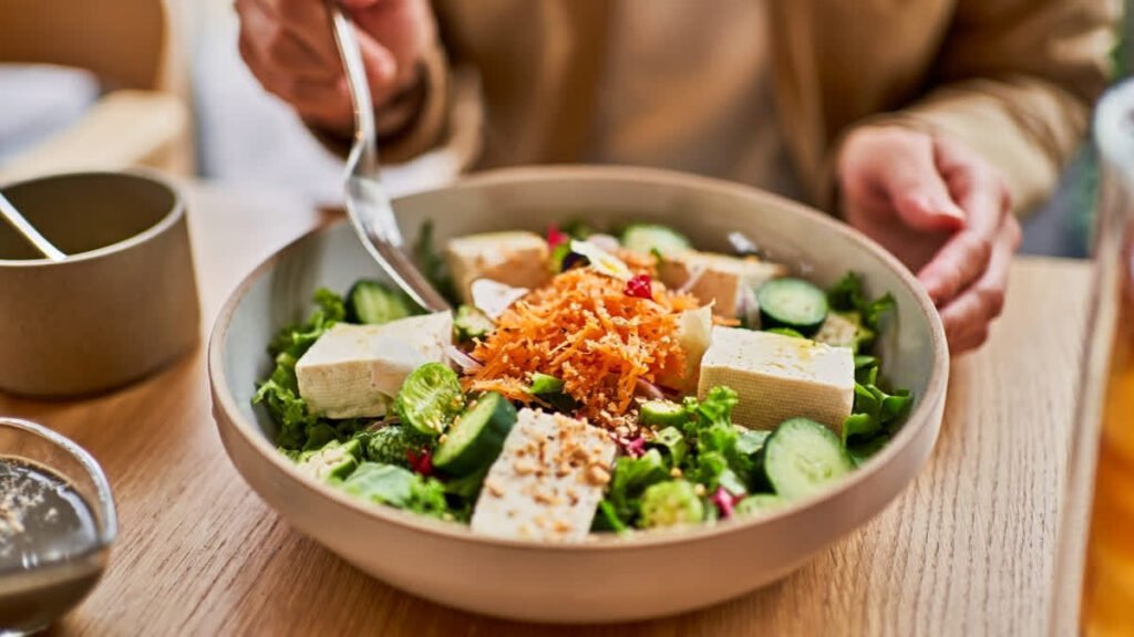 Low-Fat Vegan Diet Supports Weight Loss By Reducing Energy Density, Not Portion Size Or Willpower