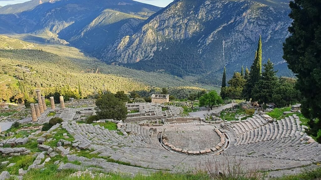 Temples to Minoan palaces: Greece is opening 126 ancient sites for free under the August full moon