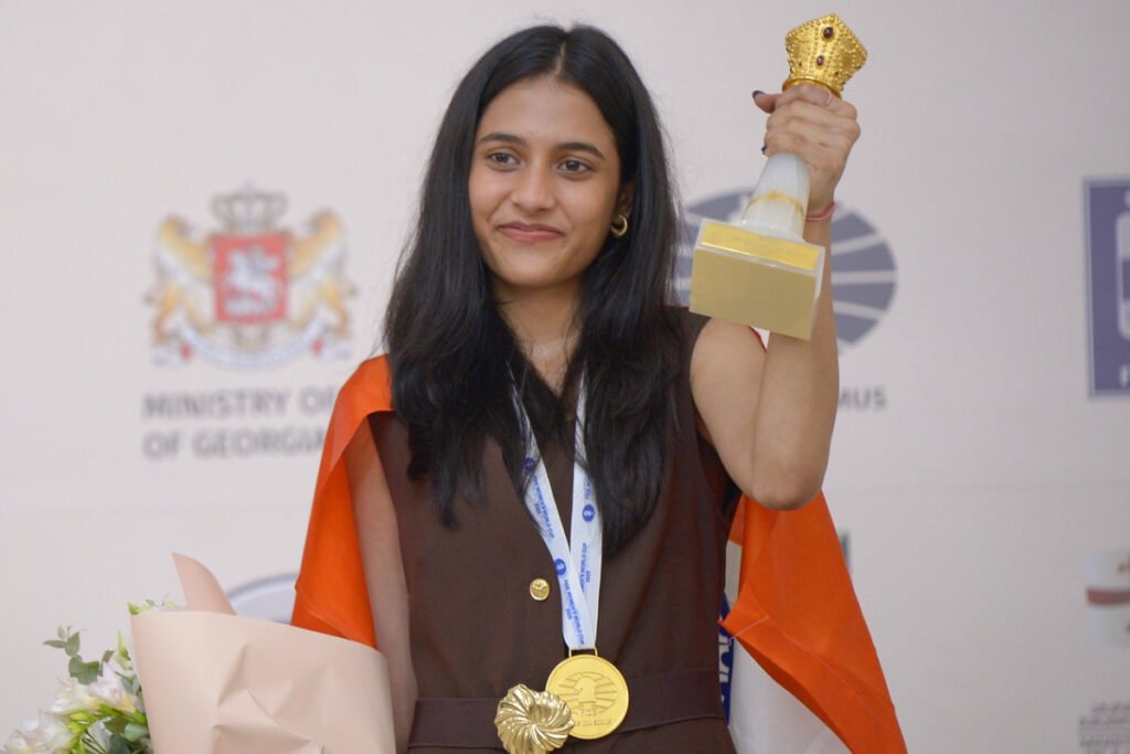 Vidit Gujrathi and Divya Deshmukh honoured with Arjuna Award