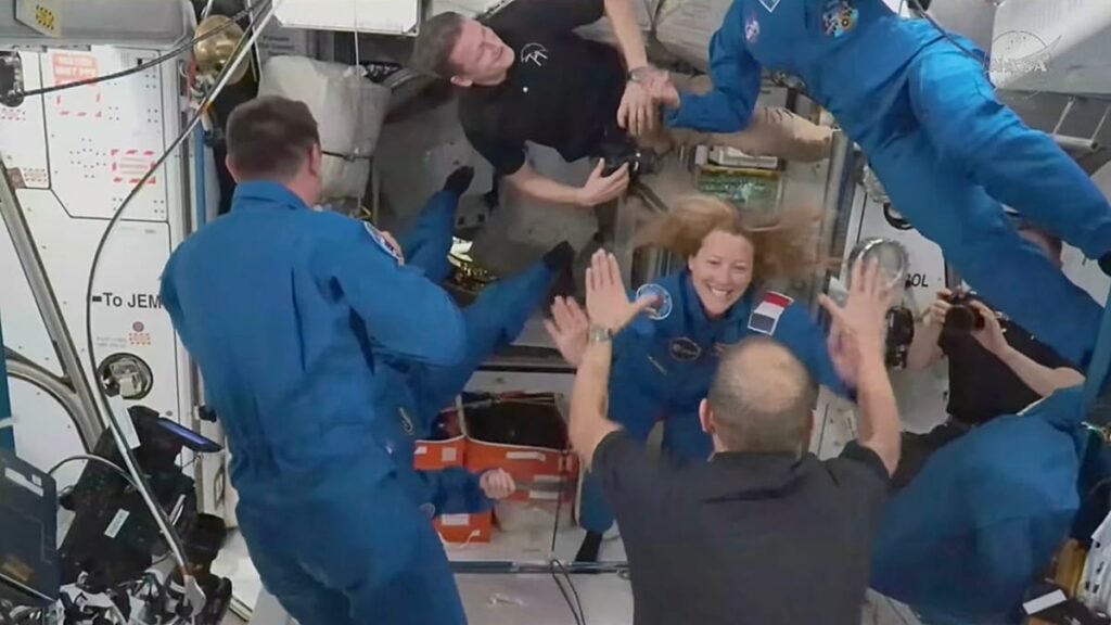 Sophie Adenot makes her second spacewalk