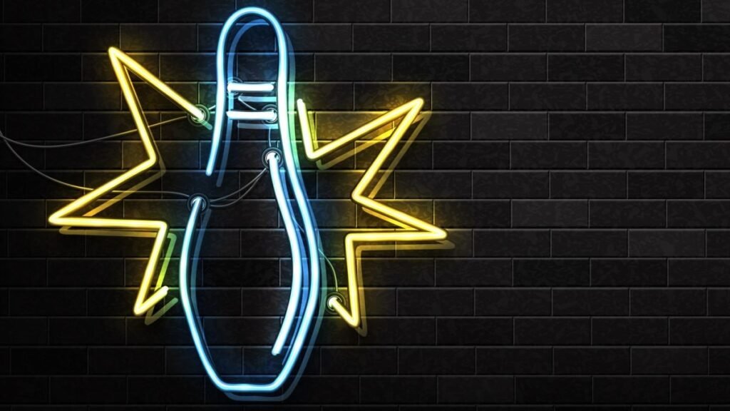 Large Hadron Collider Reveals an Atomic Nucleus Shaped Like a Bowling Pin : ScienceAlert