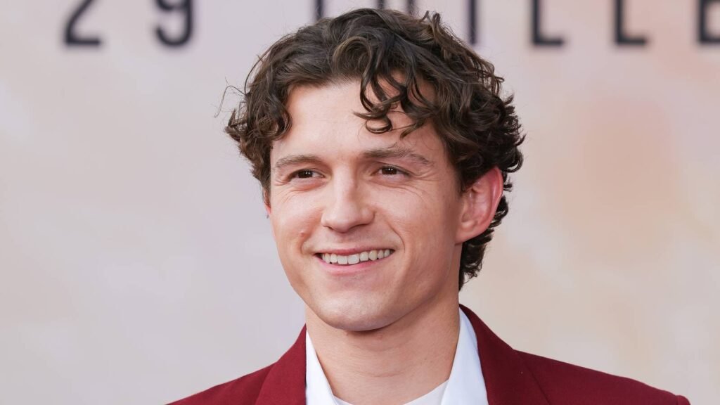 Tom Holland’s Spider-Man: Brand New Day Salary Reportedly Revealed After $2B Box Office