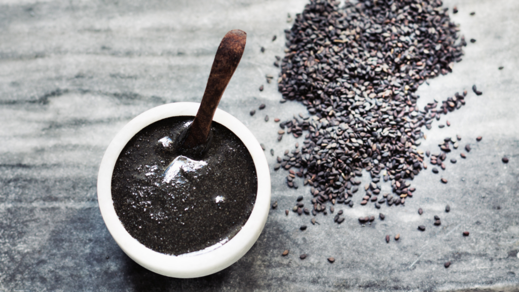 How Much Protein and Fibre Is in 1–2 Tbsp of Black Sesame Seeds? Experts Explain